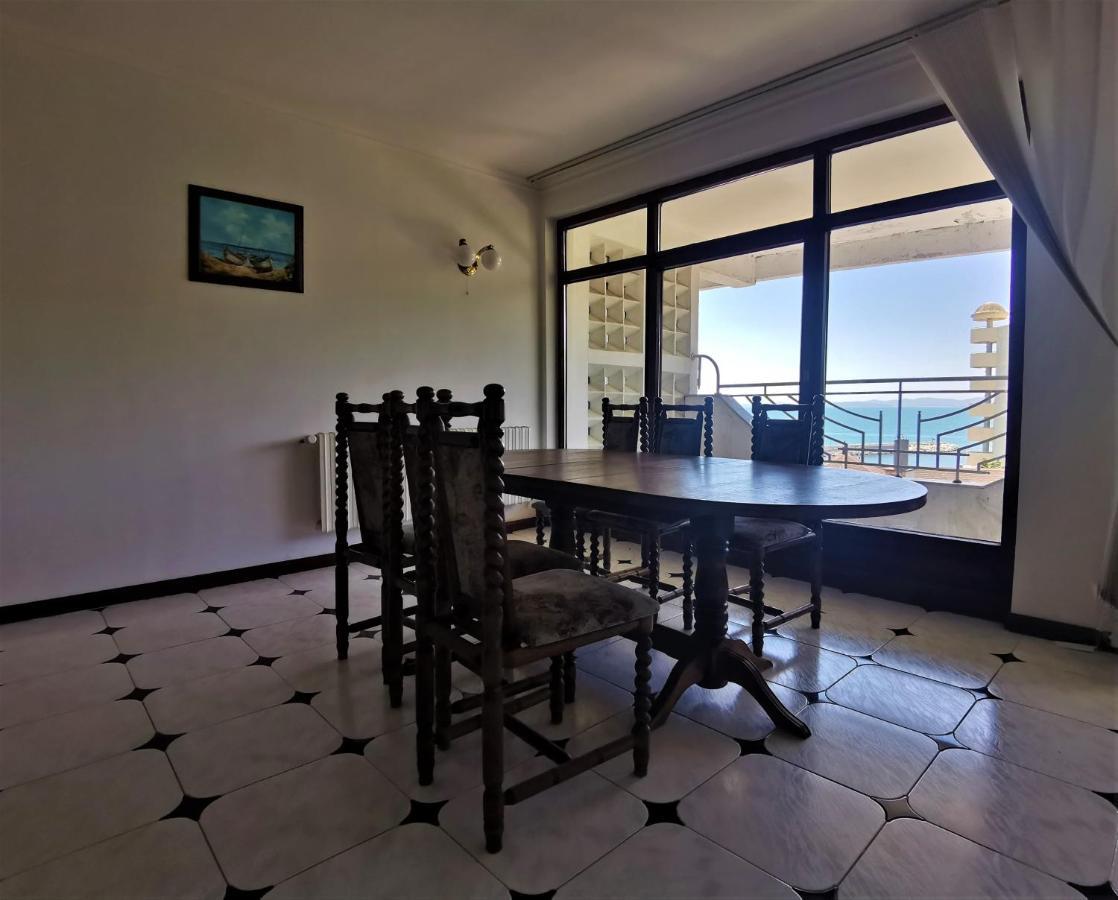 פומורי Lazur Seaview Apartment מראה חיצוני תמונה